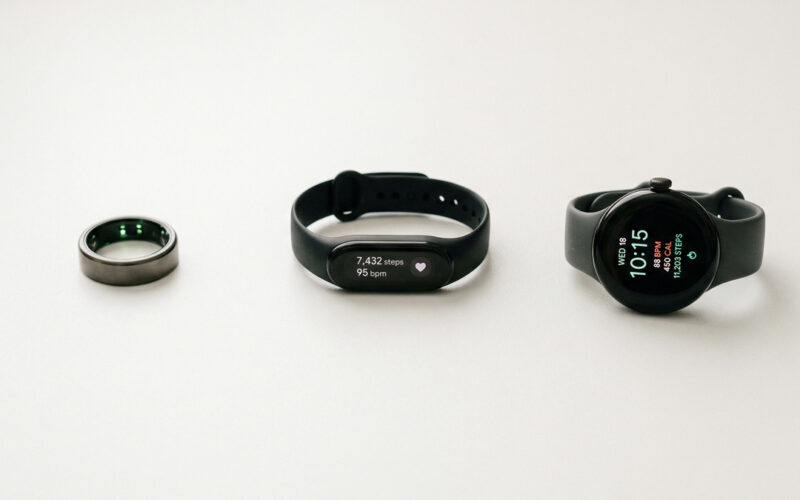 Smart Wearables in 2026: What They Actually Measure and Whether to Buy One